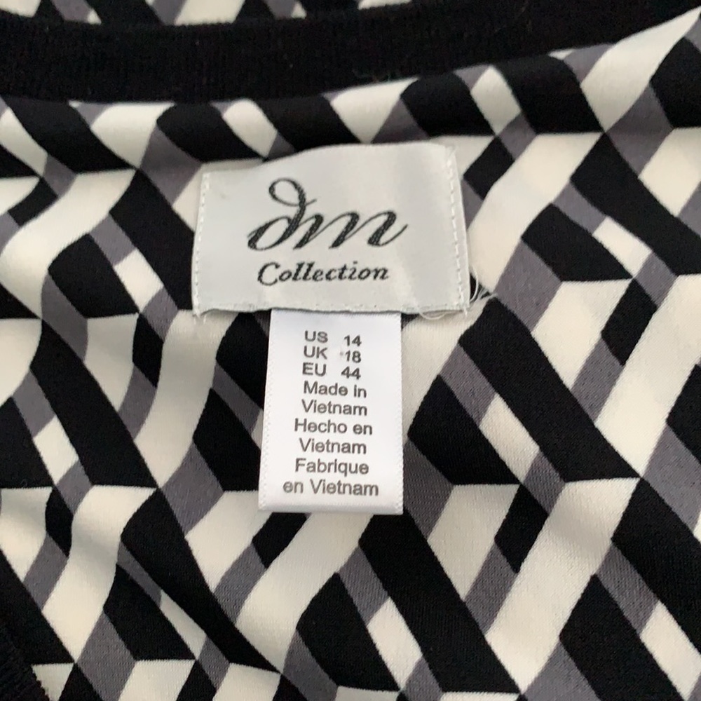 DM Collection Knot Dress - Picture 6 of 7